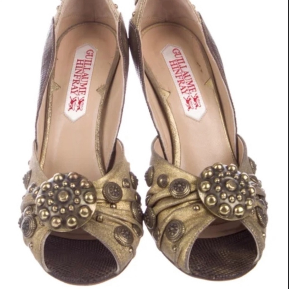 Guillaume Hinfray Embellished Peep-Toe Pump 37.5